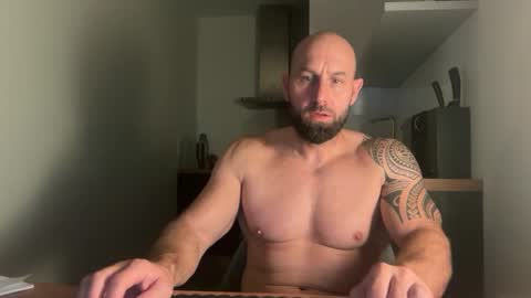 Snapshot of tommyx01 chatting on 09.30.25 Thomas Fit online show from 09.30.25