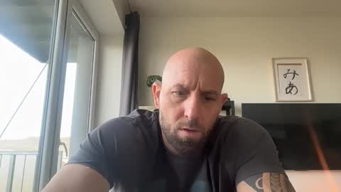 Snapshot of tommyx01 chatting on 10.31.25 Thomas Fit online show from 10.31.25