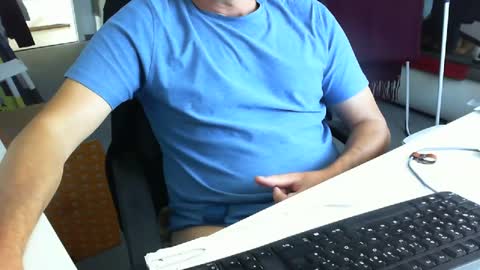 Tom online show from 09.18.25