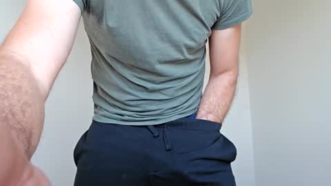 Snapshot of tomycum chatting on 05.24.26 Thomas online show from 05.24.26