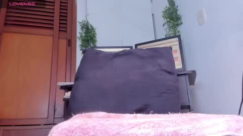 lady blue online show from 03.25.26