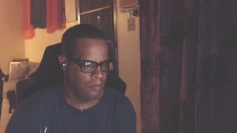 Snapshot of toni2814 chatting on 10.02.25 Antonio online show from 10.02.25