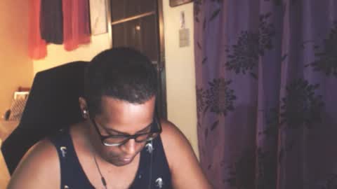 Snapshot of toni2814 chatting on 10.18.25 Antonio online show from 10.18.25