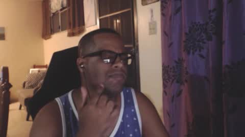 Snapshot of toni2814 chatting on 11.02.25 Antonio online show from 11.02.25