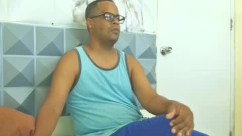 Snapshot of toni2814 chatting on 11.03.25 Antonio online show from 11.03.25