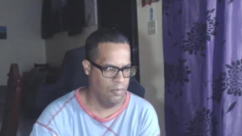 Snapshot of toni2814 chatting on 11.14.25 Antonio online show from 11.14.25