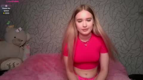 Snapshot of toni_pittmann chatting on 06.18.26 toni_pittmann online show from 06.18.26