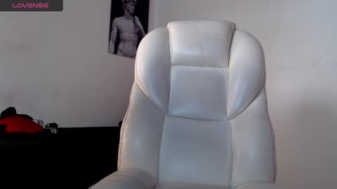 TONI BELMONT online show from 01.12.25