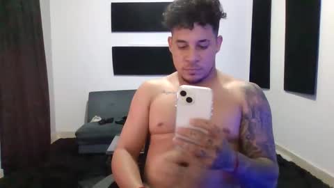 Snapshot of tony19c chatting on 12.22.24 toni online show from 12.22.24