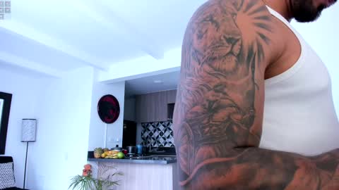 tony muscle1 online show from 12.24.24