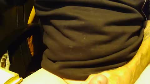 Snapshot of tonydi60 chatting on 10.29.25 tonydi60 online show from 10.29.25