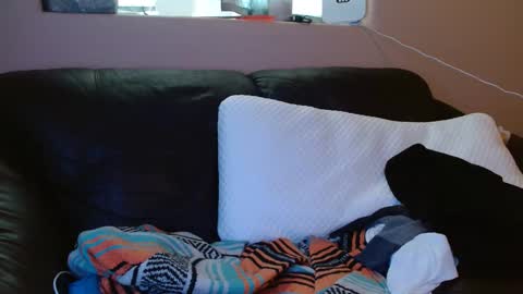 Snapshot of tonymontanna01 chatting on 02.16.25 travis online show from 02.16.25