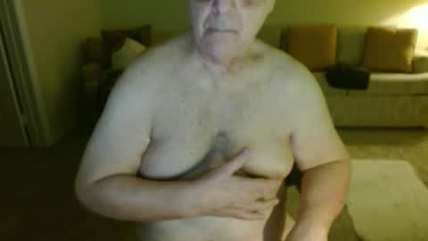 Snapshot of tonysview12000 chatting on 11.12.25 tonysview12000 online show from 11.12.25