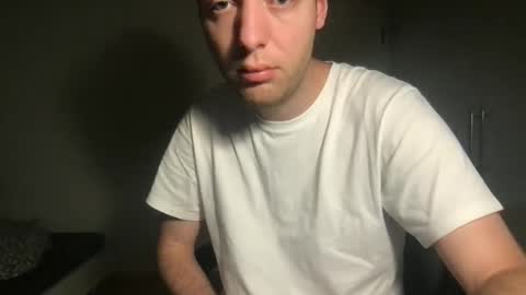 Snapshot of toohottobetrue21 chatting on 10.09.25 Max online show from 10.09.25