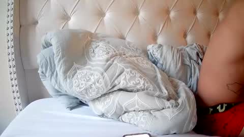 toomuchsmoke online show from 11.02.25