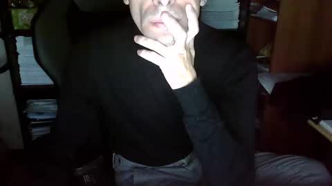 Snapshot of topg84 chatting on 09.29.25 Topg84 online show from 09.29.25