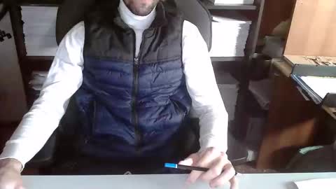 Snapshot of topg84 chatting on 10.12.25 Topg84 online show from 10.12.25