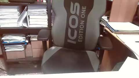 Snapshot of topg84 chatting on 10.19.25 Topg84 online show from 10.19.25