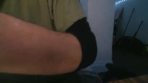 Snapshot of topplesstable18075 chatting on 11.05.25 topplesstable18075 online show from 11.05.25