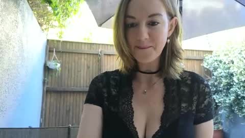 Topsy online show from 11.20.25