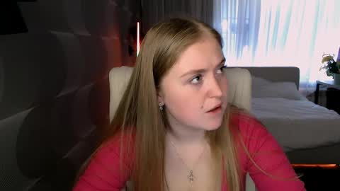 Snapshot of tori_blond chatting on 04.28.26 tori_blond online show from 04.28.26