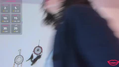 Snapshot of tori_just chatting on 10.13.25 tori_just online show from 10.13.25