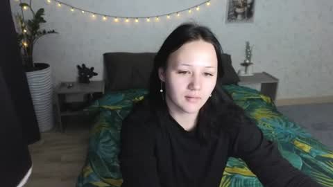 Snapshot of tori_sweet_tori chatting on 06.30.26 Tori online show from 06.30.26