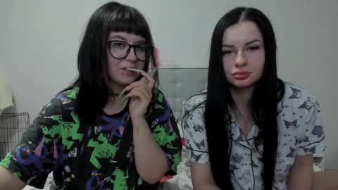 Snapshot of toriayun0 chatting on 01.03.25 your personal gothic girl check it    online show from 01.03.25