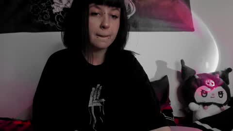 Snapshot of toriayun0 chatting on 01.12.25 your personal gothic girl check it    online show from 01.12.25