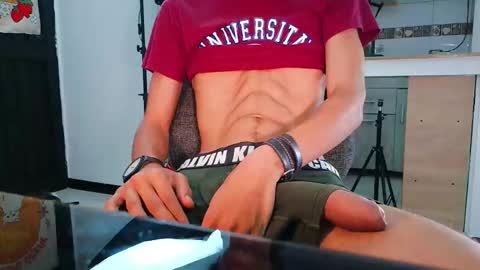 Enzo Moretti online show from 10.25.25