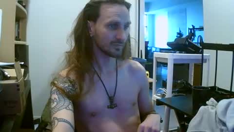 Snapshot of tornado2156 chatting on 01.06.25 Tornado2156 online show from 01.06.25