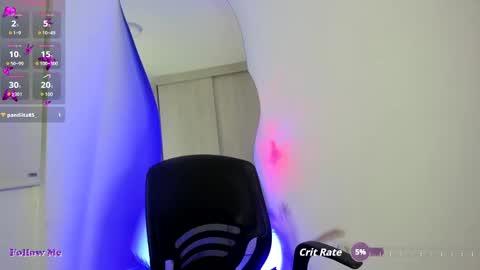 Snapshot of torycooper chatting on 09.29.25 TORY COOPER online show from 09.29.25