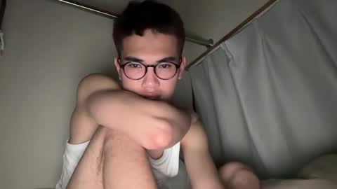 Snapshot of toshikaro0 chatting on 01.13.25 Karo online show from 01.13.25