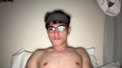 Snapshot of toshikaro0 chatting on 03.06.25 Karo online show from 03.06.25