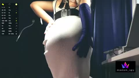 Snapshot of totally_spy chatting on 07.08.26 Madam Viktoria Vacation in Portugal 2811 - 0412 online show from 07.08.26