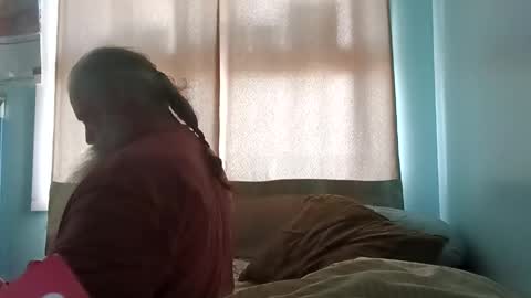 totallyawesome_65 online show from 10.25.25