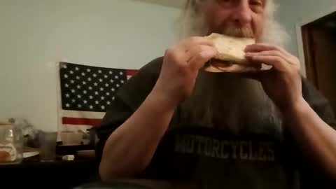 totallyawesome_65 online show from 04.22.26