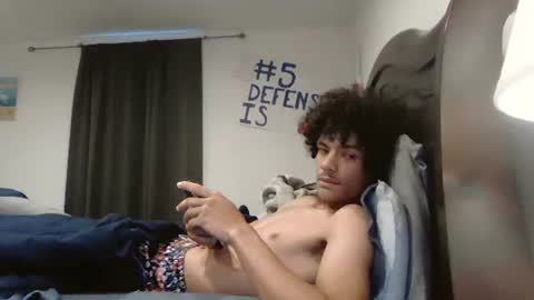 Snapshot of totxxx335 chatting on 09.15.25 totxxx335 online show from 09.15.25