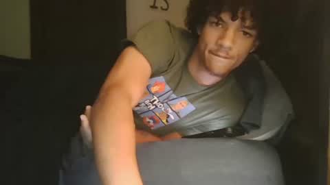 Snapshot of totxxx335 chatting on 10.02.25 totxxx335 online show from 10.02.25