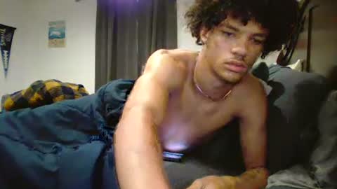 Snapshot of totxxx335 chatting on 10.29.25 totxxx335 online show from 10.29.25