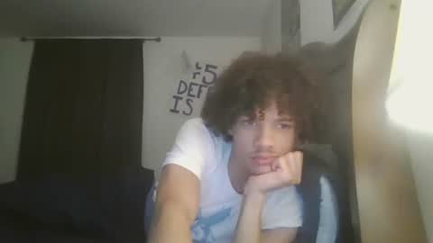 Snapshot of totxxx335 chatting on 12.22.25 totxxx335 online show from 12.22.25