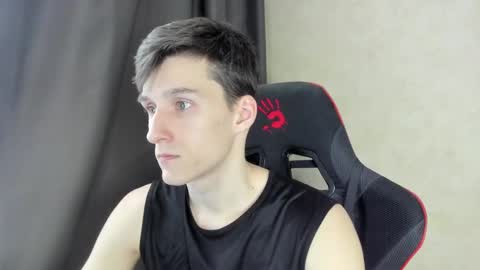 Snapshot of touch_me8 chatting on 01.28.25 Arti online show from 01.28.25