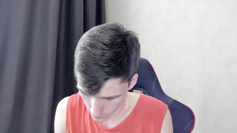 Snapshot of touch_me8 chatting on 02.04.25 Arti online show from 02.04.25