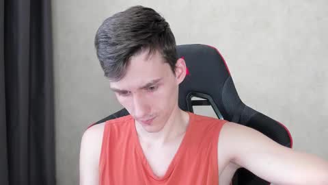 Snapshot of touch_me8 chatting on 02.05.25 Arti online show from 02.05.25