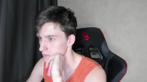 Snapshot of touch_me8 chatting on 02.07.25 Arti online show from 02.07.25