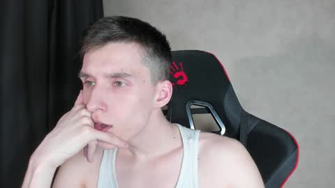 Snapshot of touch_me8 chatting on 03.07.25 Arti online show from 03.07.25