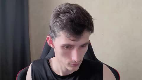 Snapshot of touch_me8 chatting on 10.15.25 Arti online show from 10.15.25