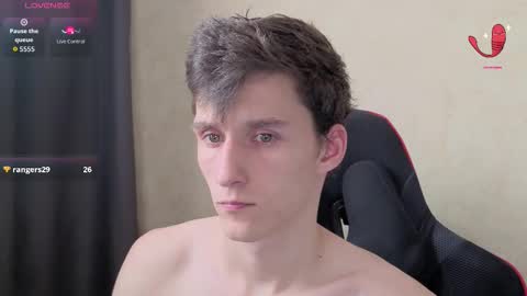 Snapshot of touch_me8 chatting on 10.17.25 Arti online show from 10.17.25