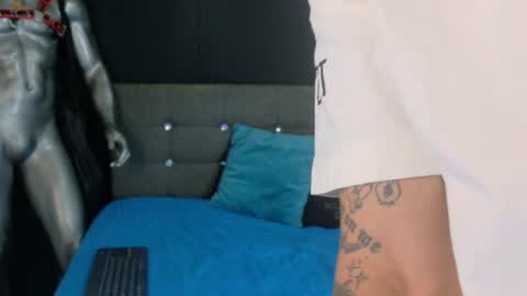 Snapshot of touching_the_sky chatting on 07.03.26 Stiven online show from 07.03.26