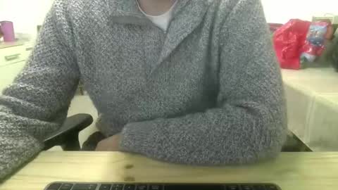 Snapshot of toumout222 chatting on 12.22.25 toumout222 online show from 12.22.25